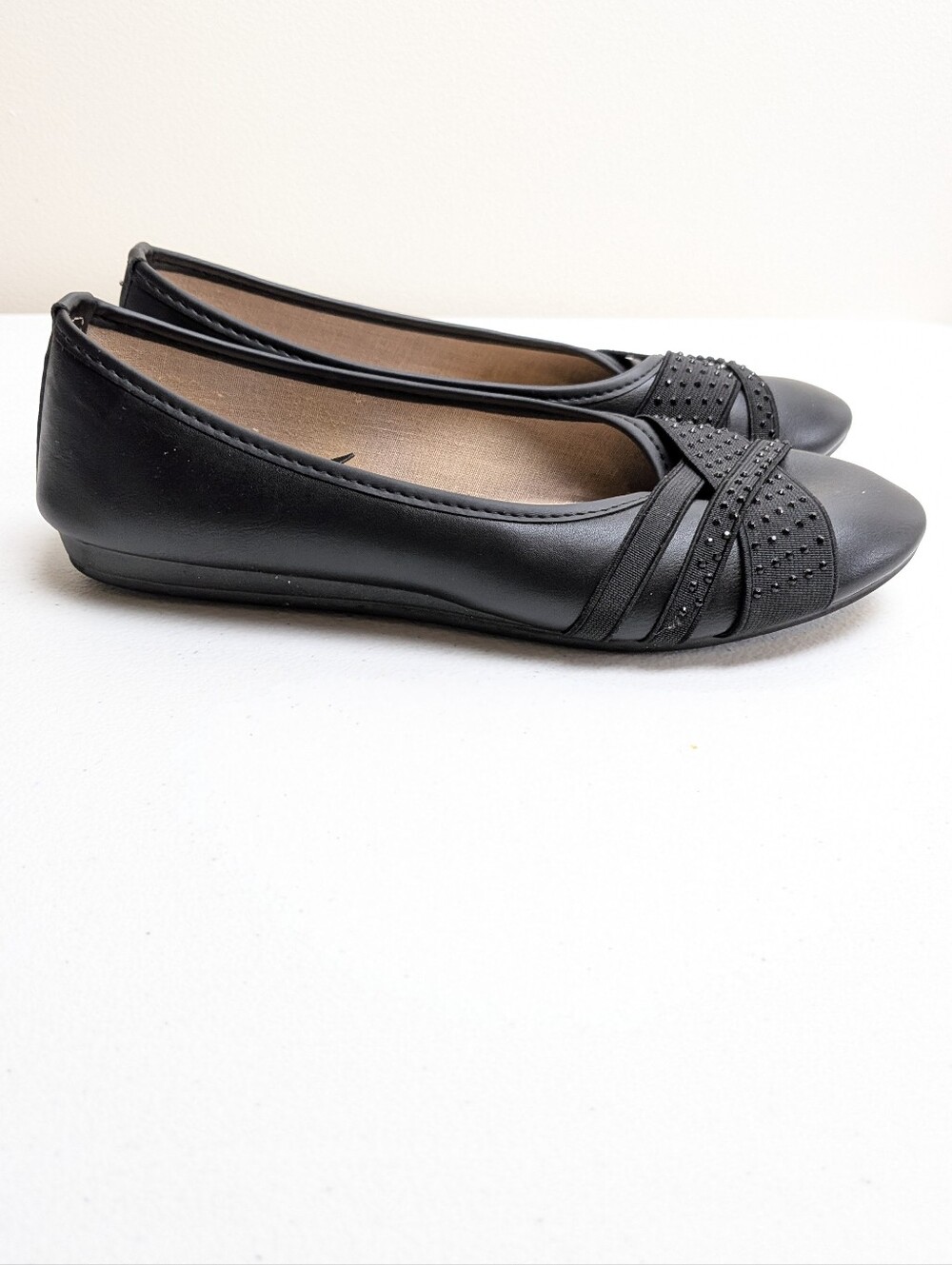 Harborsides Women's Ann Black Studded Memory Foam Ballet Flats 6.5W Comfort